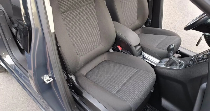 Opel Meriva cena 31900 przebieg: 162000, rok produkcji 2016 z Płock małe 781